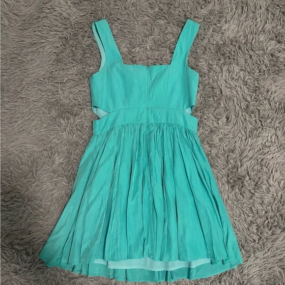 NWT Keepsake The Label Fit And Flare Side Cutout Dress Aquamarine Medium Flirty - Picture 7 of 12